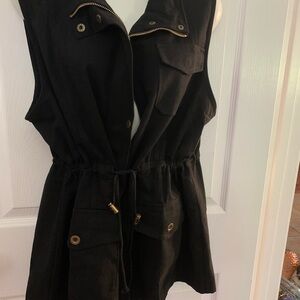 NWT BEYOVE BRAND black denim top or vest!  It can be both! XL zips, snaps & ties